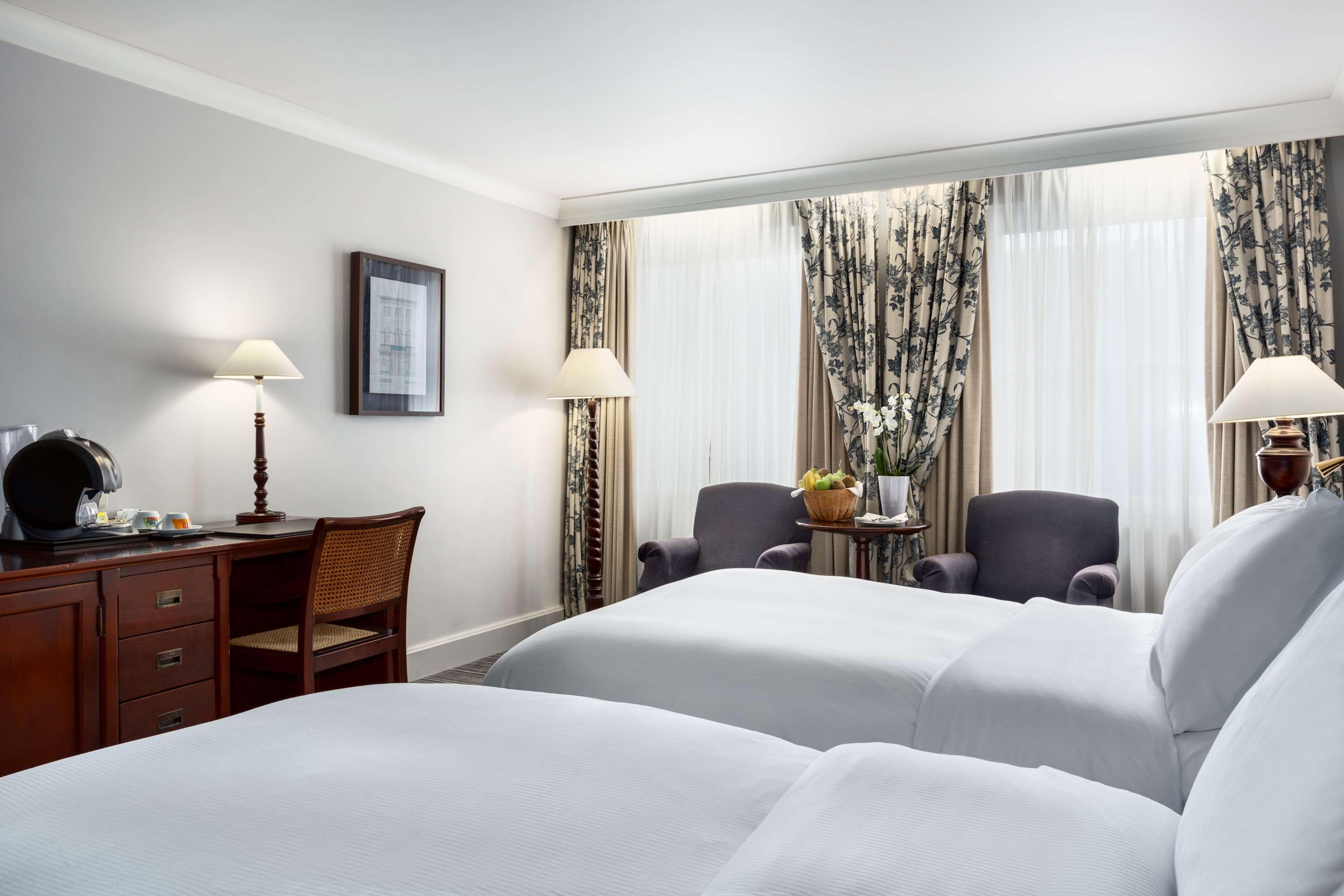 Nh Brugge Hotel Bagian luar foto